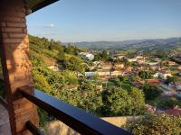 Casa Jardim Meridien com   Maravilhosa vista.