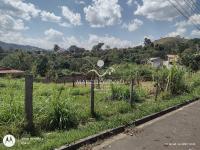 Terreno Plano no Parque Aquático 1 em Lindoia