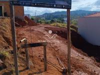 Casa em construção. Entrega pronta.