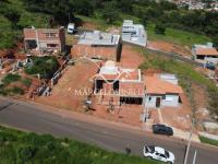 Casa em construção. Entrega pronta.