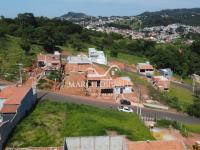 Casa em construção. Entrega pronta.