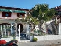 Casa no Bairro Maciel com piscina. Bairro nobre da cidade.