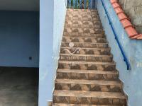 Casa Bairro Meridien com arvores frutíferas e espaço para  horta.