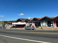 Lojas na Avenida Monte Sião  .Investimento. Todas estão alugadas.