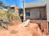 Casa em construção. Entrega pronta.