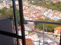  Apartamento Duplex com 2 vagas cobertas ,3 dormitórios. piscina ..Monte Sião