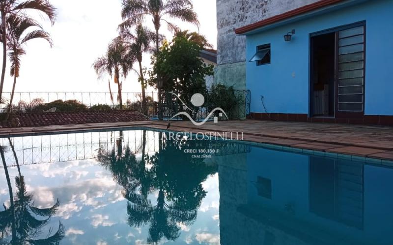 Casa no Bairro Assumpção com piscina. Oportunidade.