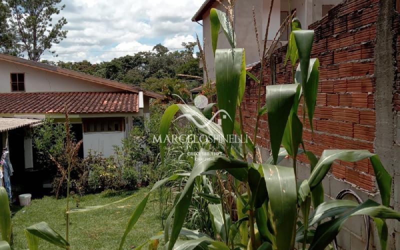 Casa/ Chácara em Lindoia area para fazer plantação.