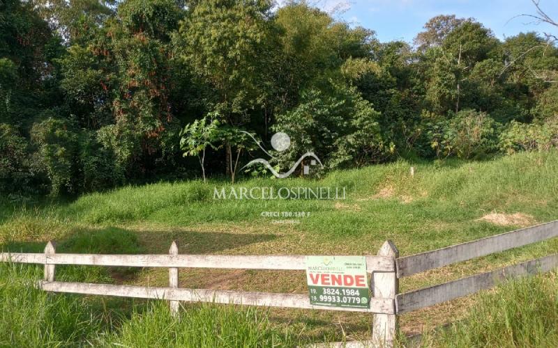  Chacara -Terreno Bairro Barreiro Águas de Lindóia Lago na divisa.