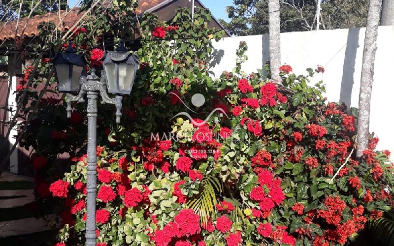 Casa ideal para Pousada, Clinica.... Alto padrão de construção. Vista para as Montanhas - Casa Terrea