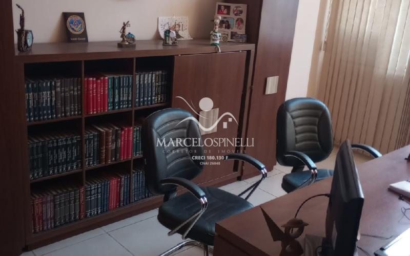 Locação de espaço para escritório, Clinica,  para cursos, Loja etc .No  centro de Aguas de Lindoia