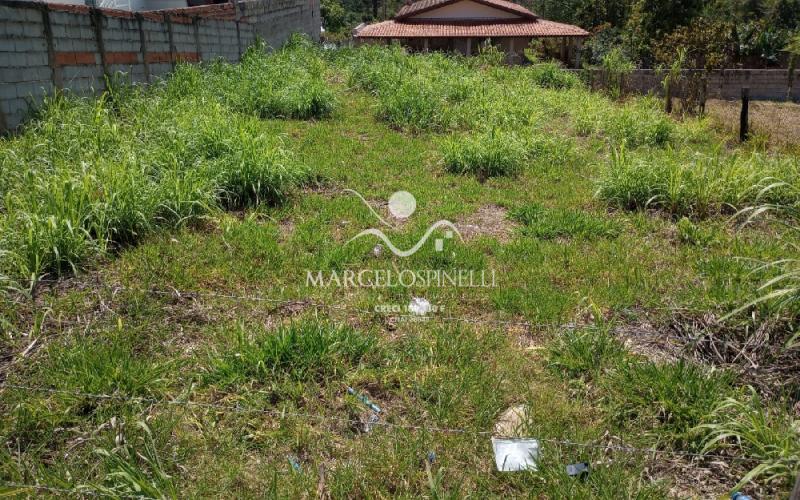 Terreno Plano no Parque Aquático 1 em Lindoia