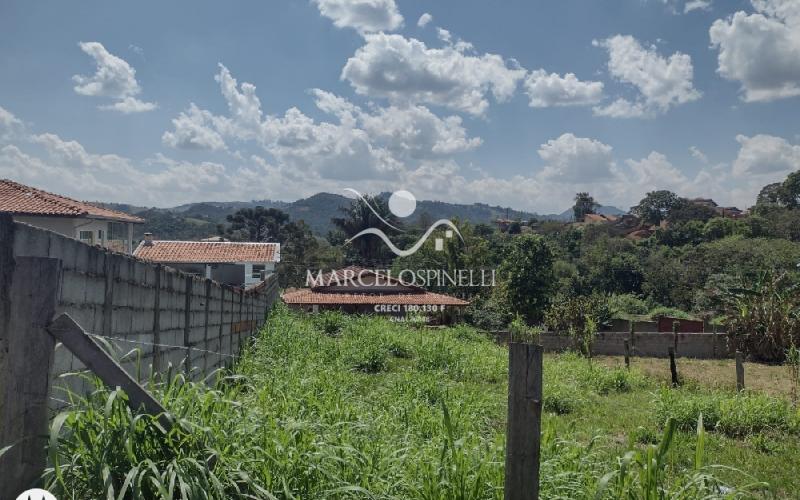 Terreno Plano no Parque Aquático 1 em Lindoia