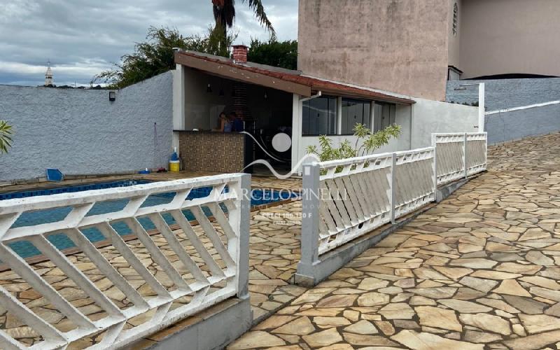 Casa Bairro dos Francos com PISCINA E espaço gourmet.