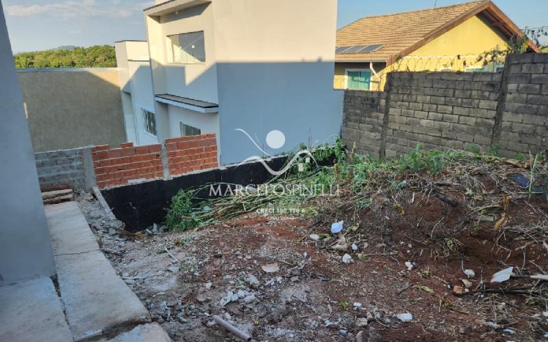 Casa em fase de construção. Entrega  pronta