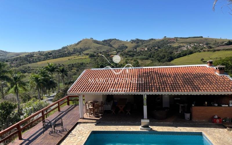 Casa Mirante do Lago . Piscina aquecida e Solarium para as montanhas.