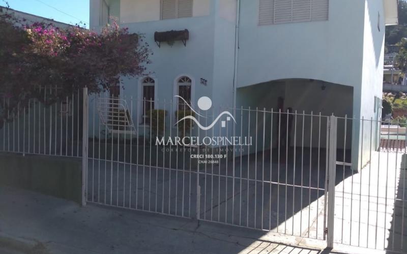 Casa assobradada Bairro Assumpção. Aceita   apto de menor valor como parte de pagamento.