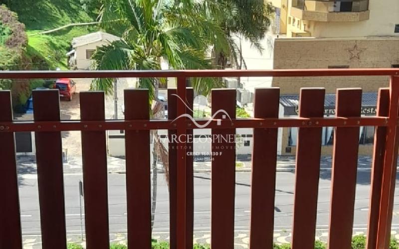 Apartamento proximo a praça Ademar de Barros.