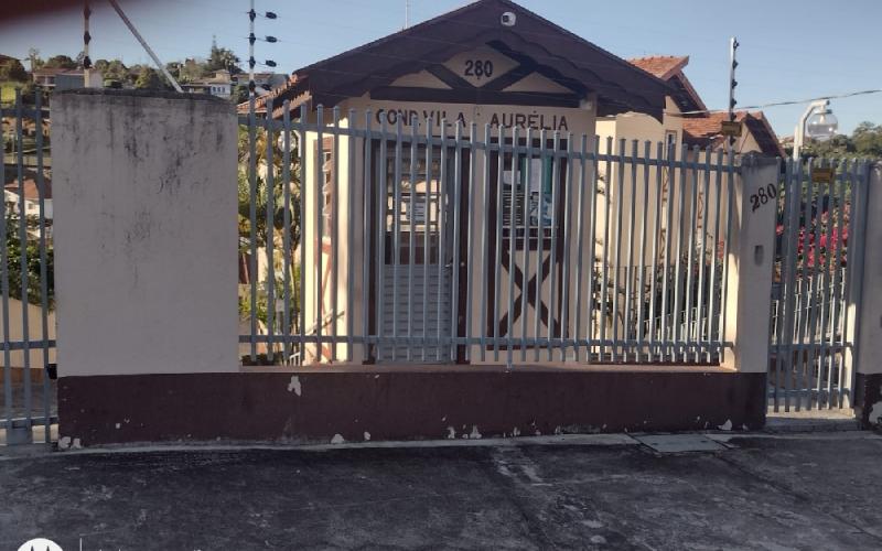 Apartamento em Condomínio com Piscina Vila Aurelia