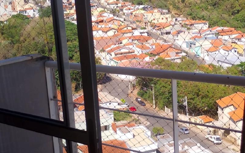  Apartamento Duplex com 2 vagas cobertas ,3 dormitórios. piscina .Monte Sião