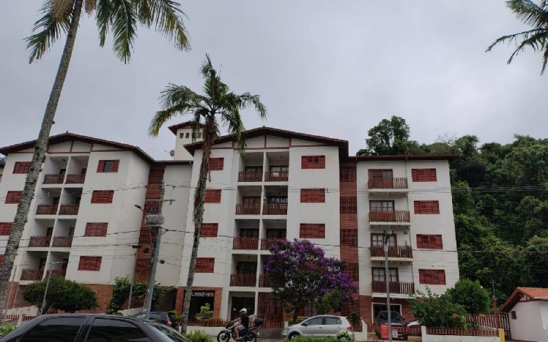 Apartamento proximo a praça Ademar de Barros. 